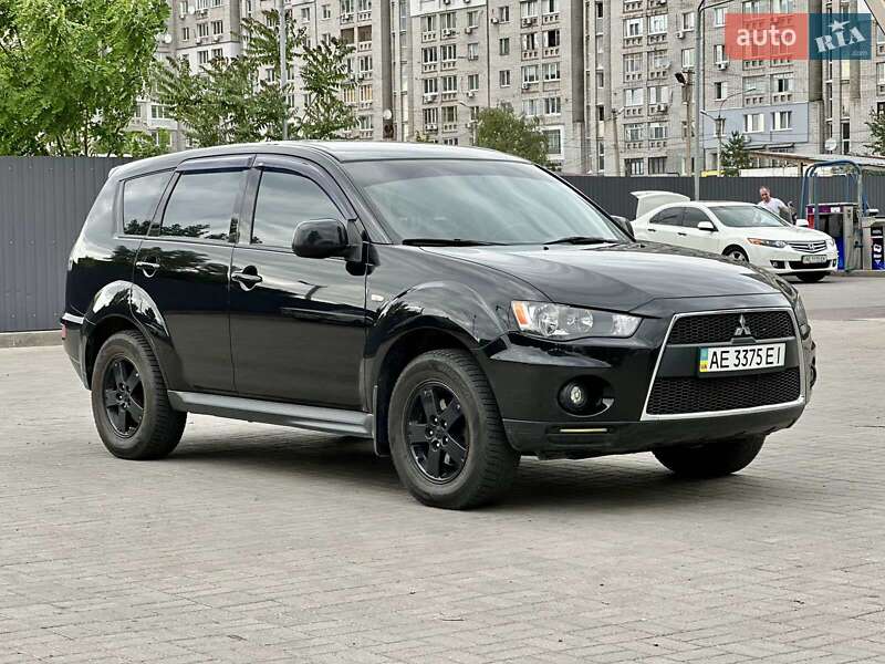 Внедорожник / Кроссовер Mitsubishi Outlander 2010 в Днепре