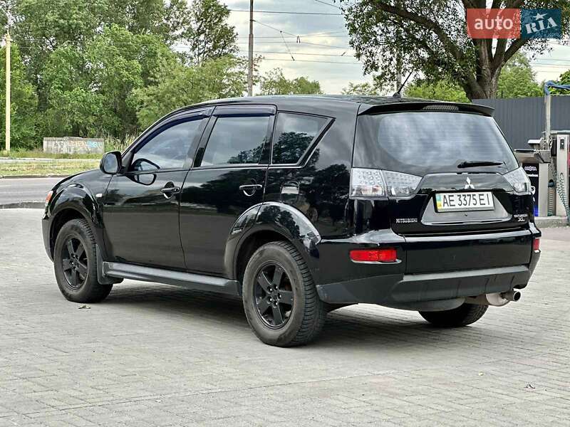 Внедорожник / Кроссовер Mitsubishi Outlander 2010 в Днепре