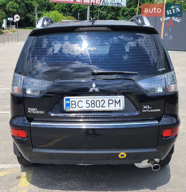 Позашляховик / Кросовер Mitsubishi Outlander 2011 в Львові фото 17 Позашляховик / Кросовер Mitsubishi Outlander 2011 в Львові