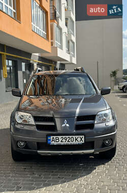 Внедорожник / Кроссовер Mitsubishi Outlander 2006 в 