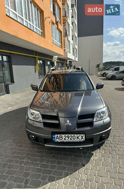 Внедорожник / Кроссовер Mitsubishi Outlander 2006 в 