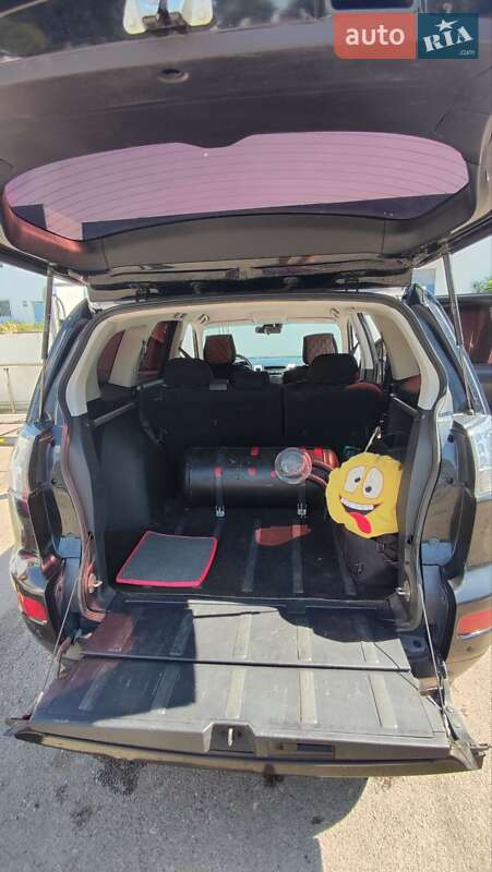 Внедорожник / Кроссовер Mitsubishi Outlander 2008 в Николаеве