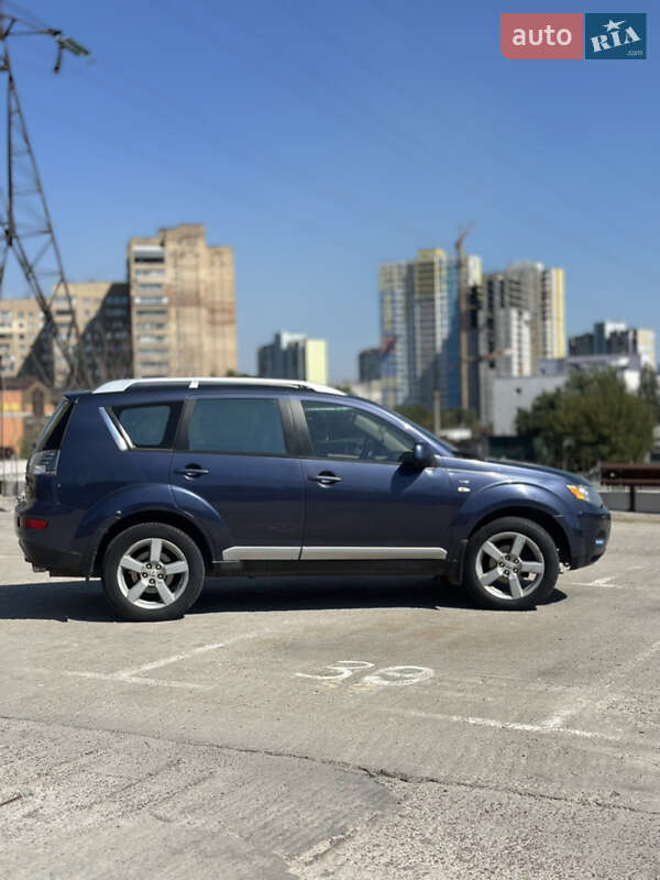 Внедорожник / Кроссовер Mitsubishi Outlander 2007 в Киеве фото 8 Внедорожник / Кроссовер Mitsubishi Outlander 2007 в Киеве