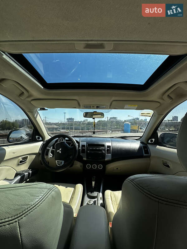 Внедорожник / Кроссовер Mitsubishi Outlander 2007 в Киеве фото 11 Внедорожник / Кроссовер Mitsubishi Outlander 2007 в Киеве