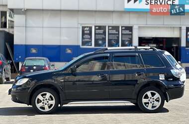 Внедорожник / Кроссовер Mitsubishi Outlander 2006 в 