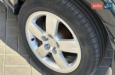 Внедорожник / Кроссовер Mitsubishi Outlander 2006 в 