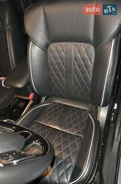 Внедорожник / Кроссовер Mitsubishi Outlander 2019 в 