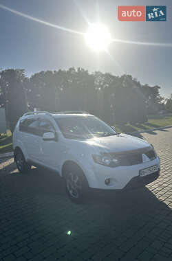 Внедорожник / Кроссовер Mitsubishi Outlander 2008 в 
