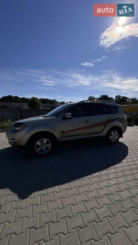 Позашляховик / Кросовер Mitsubishi Outlander 2008 в Вапнярці