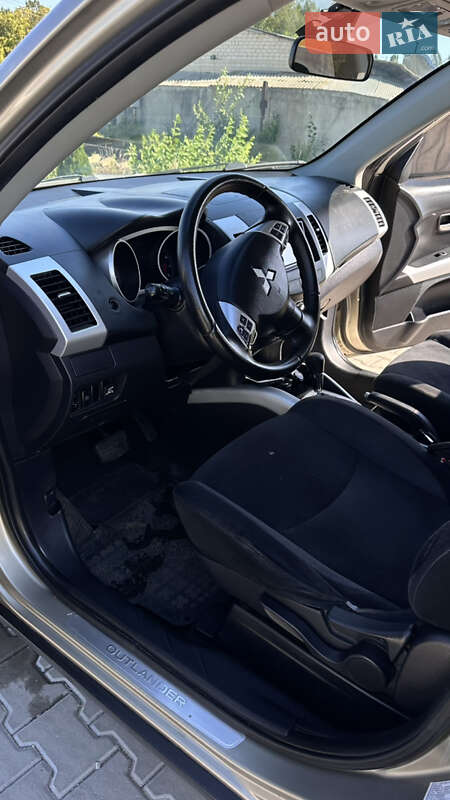 Позашляховик / Кросовер Mitsubishi Outlander 2008 в Вапнярці