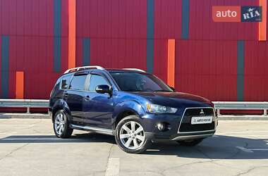 Позашляховик / Кросовер Mitsubishi Outlander 2010 в Києві