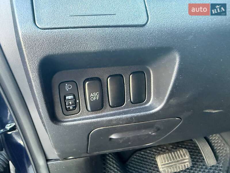Внедорожник / Кроссовер Mitsubishi Outlander 2010 в Киеве