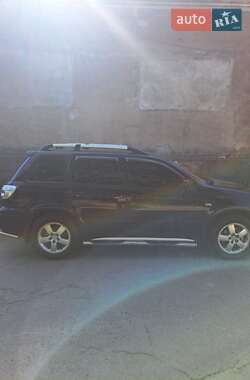 Внедорожник / Кроссовер Mitsubishi Outlander 2007 в 
