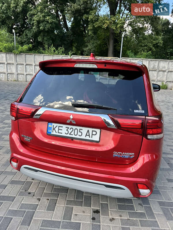 Позашляховик / Кросовер Mitsubishi Outlander 2019 в Дніпрі