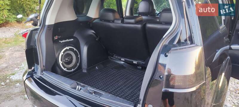Внедорожник / Кроссовер Mitsubishi Outlander 2009 в Кривом Роге фото 13 Внедорожник / Кроссовер Mitsubishi Outlander 2009 в Кривом Роге