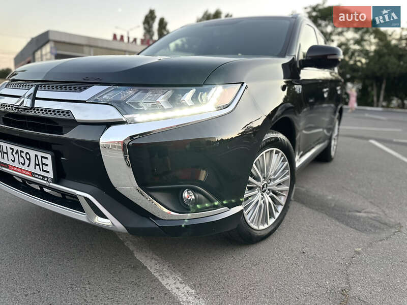Mitsubishi Outlander 2019