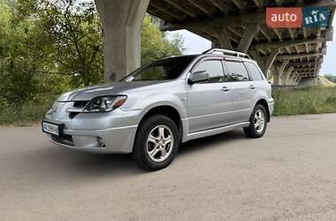 Позашляховик / Кросовер Mitsubishi Outlander 2004 в Дніпрі