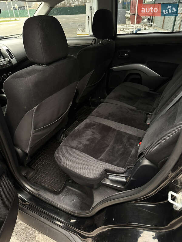 Позашляховик / Кросовер Mitsubishi Outlander 2012 в Василькові