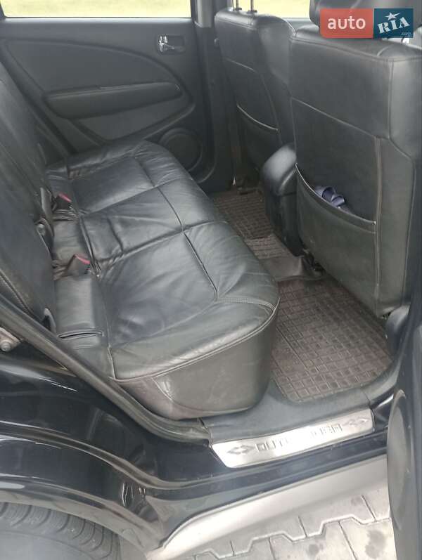 Позашляховик / Кросовер Mitsubishi Outlander 2003 в Лубнах
