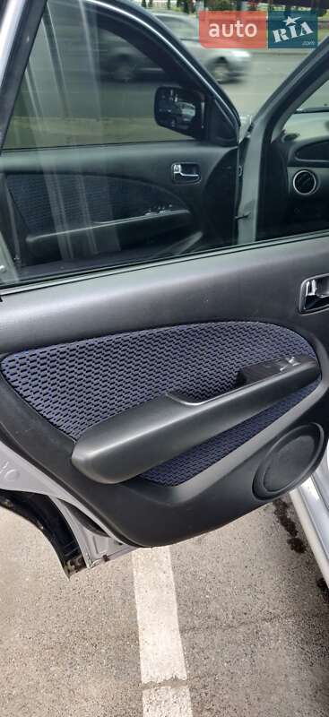 Внедорожник / Кроссовер Mitsubishi Outlander 2008 в Киеве фото 7 Внедорожник / Кроссовер Mitsubishi Outlander 2008 в Киеве