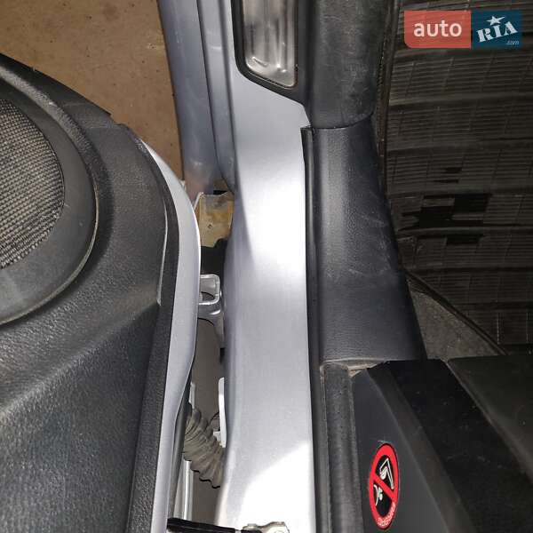 Внедорожник / Кроссовер Mitsubishi Outlander 2008 в Киеве фото 28 Внедорожник / Кроссовер Mitsubishi Outlander 2008 в Киеве