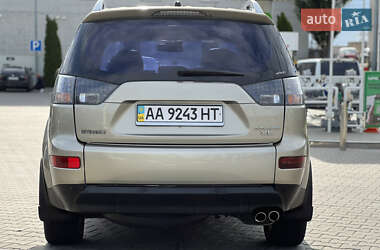 Внедорожник / Кроссовер Mitsubishi Outlander 2008 в 