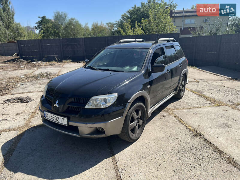 Mitsubishi Outlander 2005