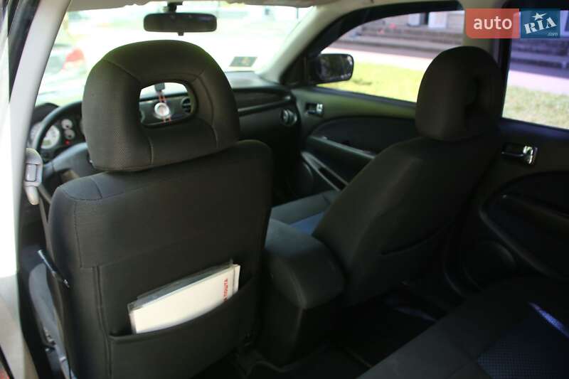 Внедорожник / Кроссовер Mitsubishi Outlander 2008 в Киеве