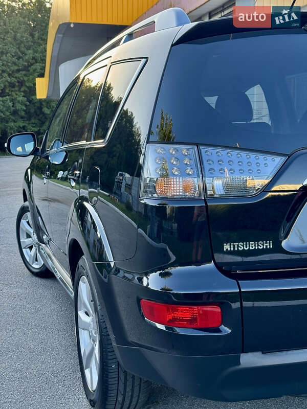 Внедорожник / Кроссовер Mitsubishi Outlander 2010 в Полтаве