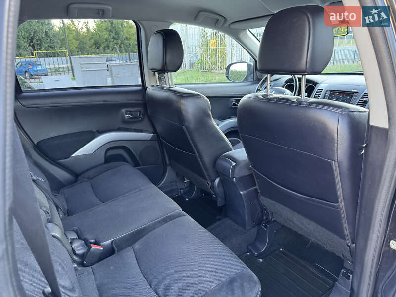 Внедорожник / Кроссовер Mitsubishi Outlander 2010 в Полтаве