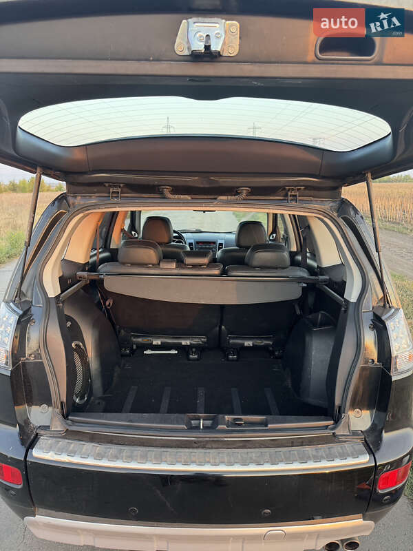 Внедорожник / Кроссовер Mitsubishi Outlander 2008 в Каменском фото 11 Внедорожник / Кроссовер Mitsubishi Outlander 2008 в Каменском