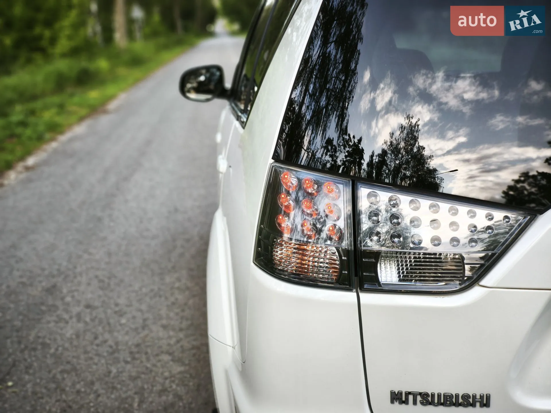 2011 Mitsubishi Outlander - мініатюра 3