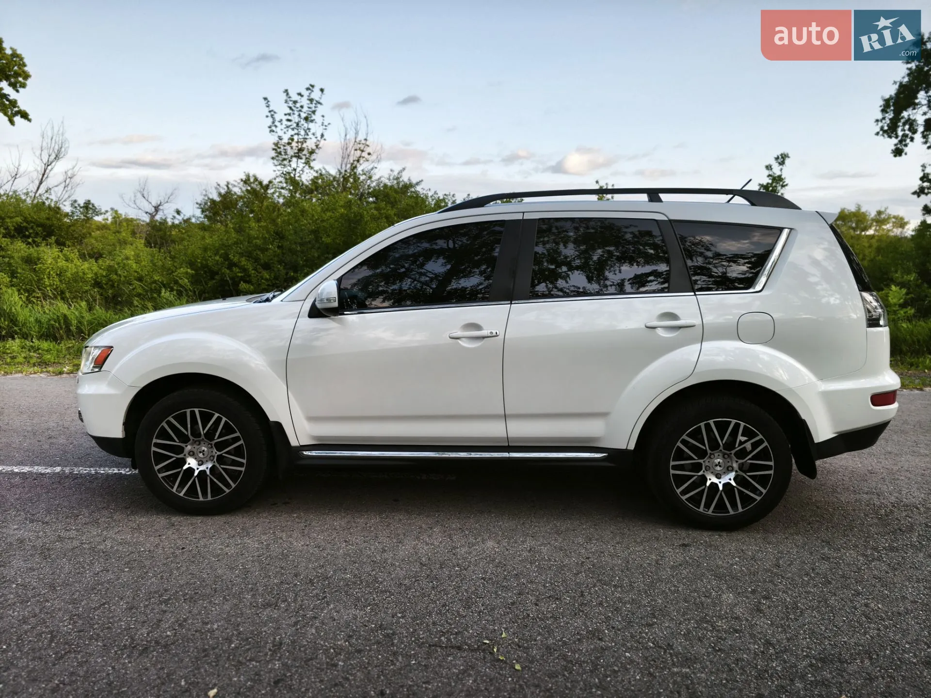 2011 Mitsubishi Outlander - мініатюра 8
