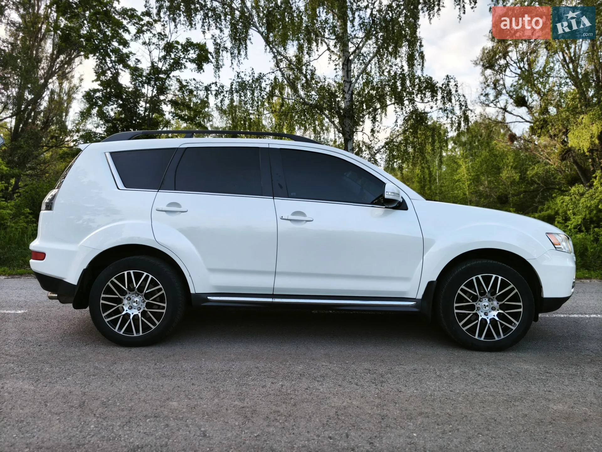 2011 Mitsubishi Outlander - мініатюра 10