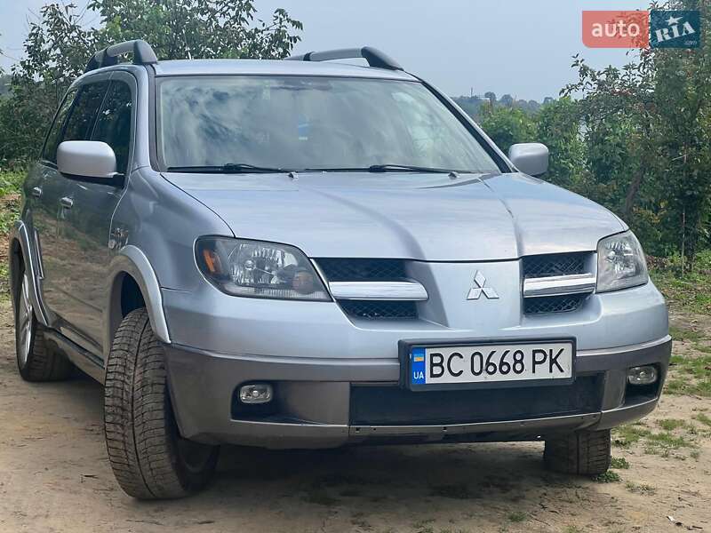 Mitsubishi Outlander 2004