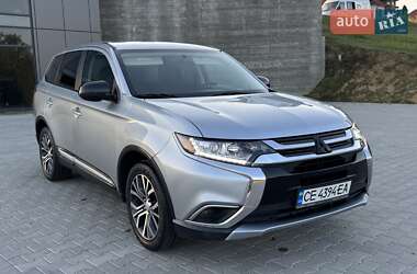 Внедорожник / Кроссовер Mitsubishi Outlander 2017 в Черновцах