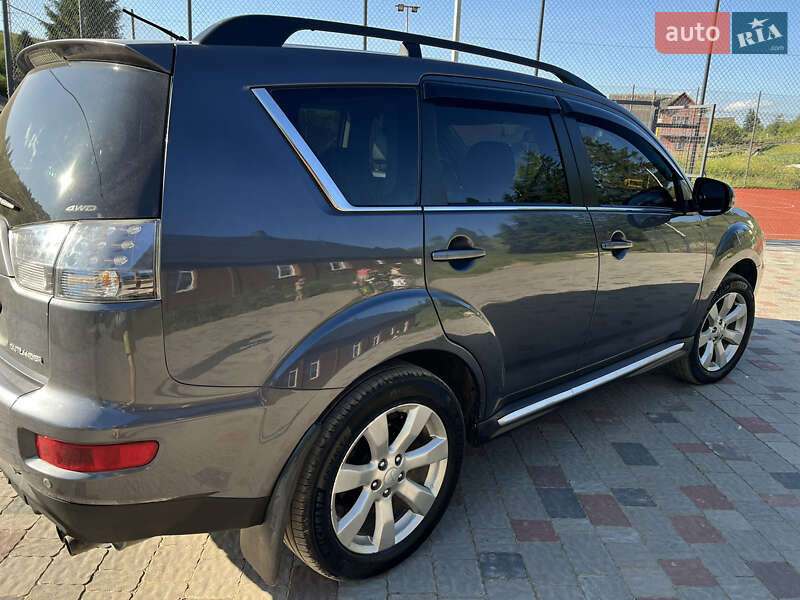 Позашляховик / Кросовер Mitsubishi Outlander 2011 в Стрию