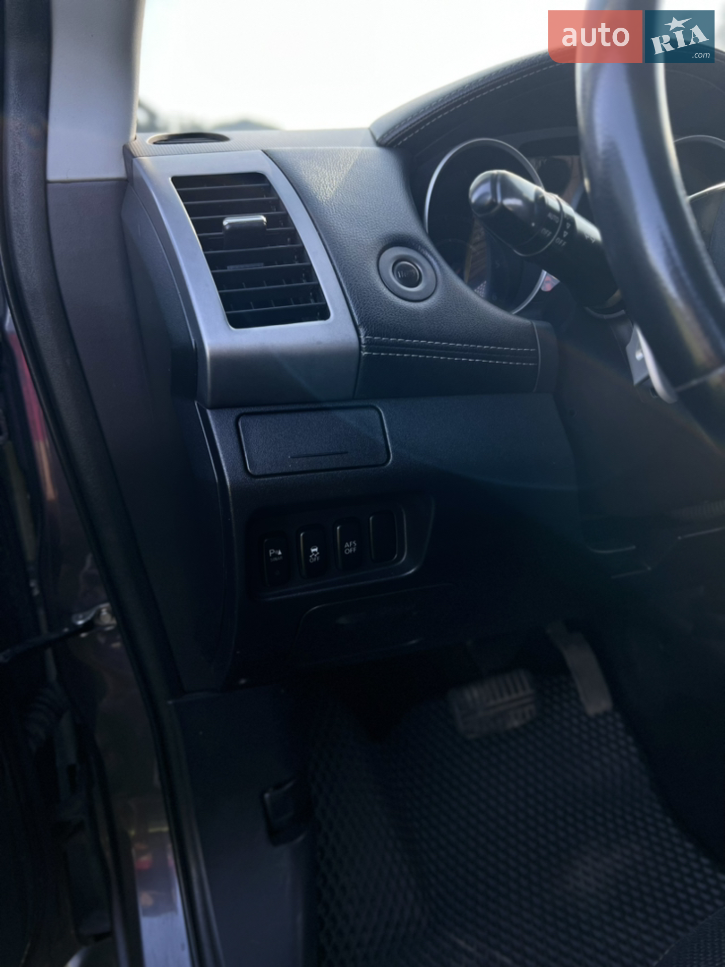 2011 Mitsubishi Outlander - мініатюра 21