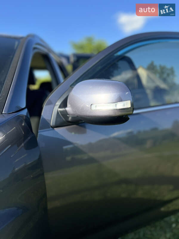 Позашляховик / Кросовер Mitsubishi Outlander 2011 в Стрию