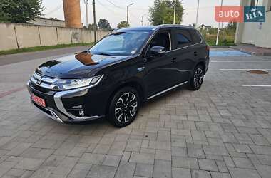 Внедорожник / Кроссовер Mitsubishi Outlander 2018 в Стрые