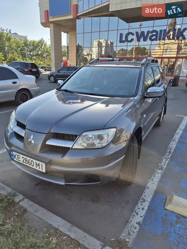 Mitsubishi Outlander