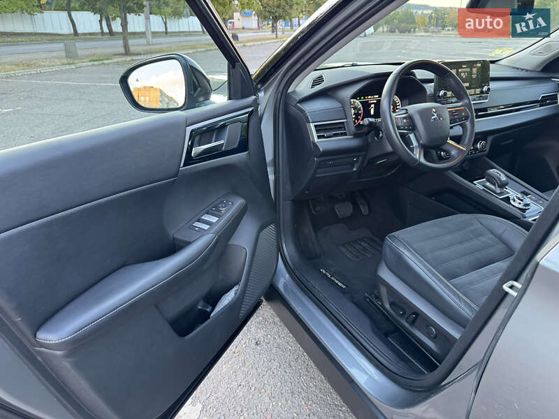 Внедорожник / Кроссовер Mitsubishi Outlander 2021 в Кривом Роге