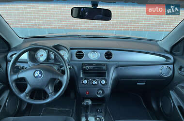 Внедорожник / Кроссовер Mitsubishi Outlander 2005 в 