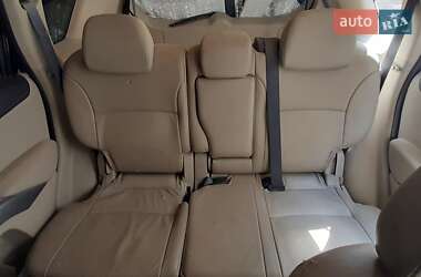 Внедорожник / Кроссовер Mitsubishi Outlander 2010 в 