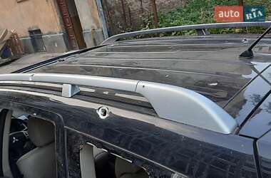 Внедорожник / Кроссовер Mitsubishi Outlander 2010 в 