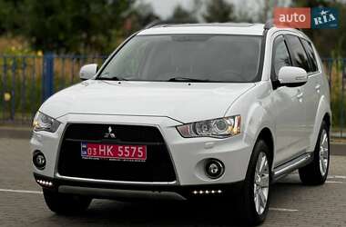 Внедорожник / Кроссовер Mitsubishi Outlander 2011 в 