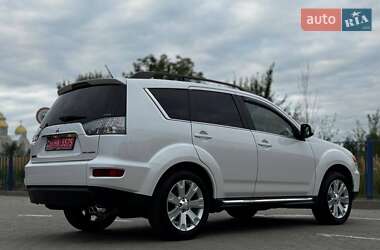Внедорожник / Кроссовер Mitsubishi Outlander 2011 в 