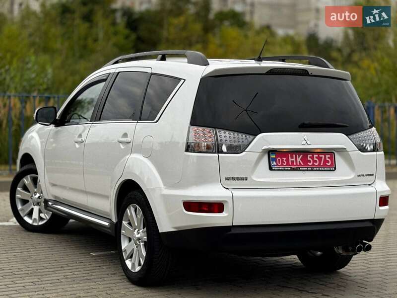 Внедорожник / Кроссовер Mitsubishi Outlander 2011 в Дрогобыче