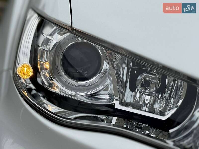 Внедорожник / Кроссовер Mitsubishi Outlander 2011 в Дрогобыче