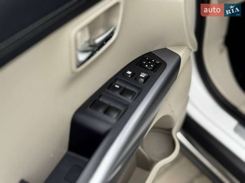 Внедорожник / Кроссовер Mitsubishi Outlander 2011 в Дрогобыче